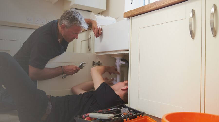 Expert burst pipe repair services in Algona, IA